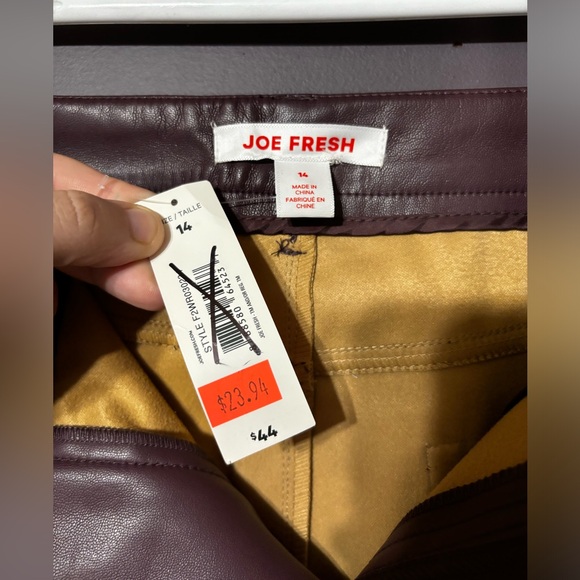 BNWT Size 14 Women’s Chocolate Mauve colour Pleather Leather Pants Joe Fresh - Picture 6 of 9